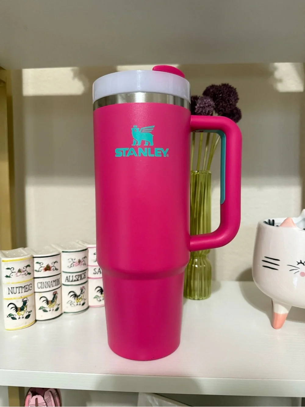Stanley Hot Pink Travel Tumbler with White Lid and Turquoise Logo - Picture 3 of 6